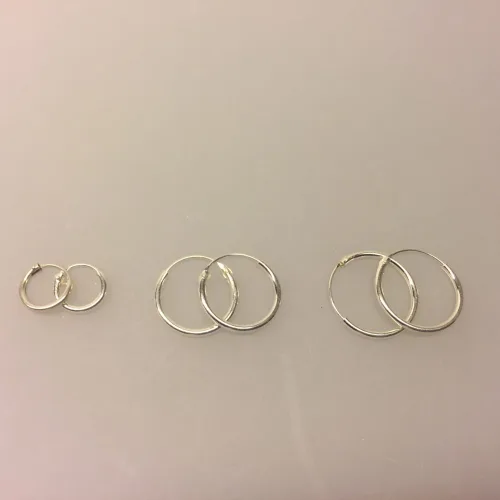 Ø 16 mm Creoler sølv - glatte hoops, creol 1,5 16mm, creol, creoler, runde ringe, runde øreringe, ørenringe, hoops, ægte sølv, ægte, nikkelfri, billige, kvalitet, sølv, sterling sølv, stort udvalg, mange størrelser, små, store, tykke, chunky, tynde, Ø 10 mm Creoler sølv - glatte hoops, creol 1,5 10mm, creoler, creol, øreringe, ørenringe, runde ringe, hoops, ægte sølv, nkkelfri, billige, god kvalitet, blanke, sterlig sølv, sterling sølv, sterlingsølv, sølvøreringe