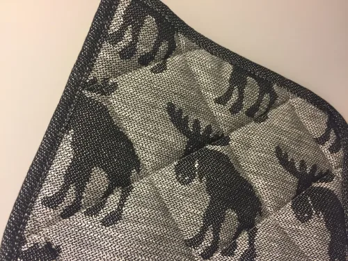 Grydelap (1) - vævet bomuld/hør - Elge sort/grå , elge, elg, elgsdyr, moose, elk, grydelap, grydelapper, elgegrydelap, ting med elge, elgting, elgeting, køkken, tekstiler, sverige, svensk, design, nordisk, hør, bomuld, natur, stilrent, stiligt, klassisk, sort