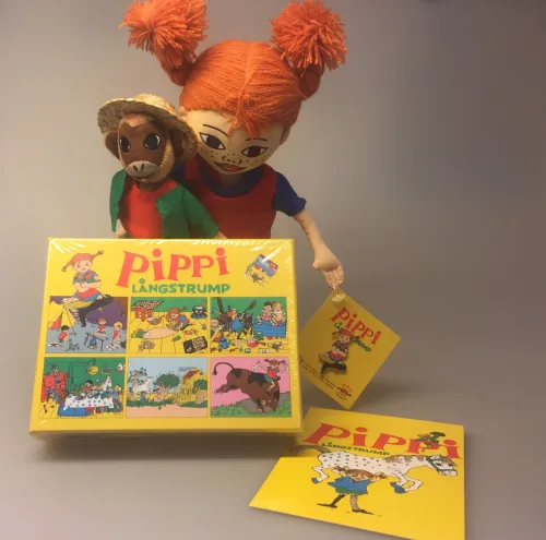Pippi Klodspuslespil - terning puslespil, klodser, billedklodser, klodsspil, pippispil, pippi spil, pippi langstrømpe, klodspuzzle, klodspuslespil, kubepuslespil, kubepussel, pippi ting, pippilotta, astrid lindgren, ingrid nyman, svensk, sverige, skønt, sjovt,