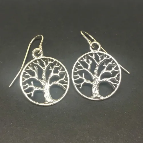 Vikingeøreringe i sølv - Livets træ Yggdrasil rund enkel, Vikingeøreringe i sølv - Livets træ Yggdrasil oval prik, livstræ, livstræet, ask, ygdrasil, yggdrassil, ovale, medaljon, fligran, yndige, feminine, lette, ægte, sølv, øreringe, ørenringe, smukke, kvalitet, specielle, vikinger, vikingesmykker, biti, ribe, freja, ydun, idun,