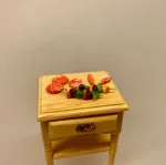 Miniature Grillmad på spyd, Kugle grill miniature, weber, webergrill, kuglegrill, grill, grillaften, på grillen, mini, miniature, dukkehus, dukkehusting, sangskjuler, gaveide, til manden, skumslukker, grillspyd, biti, ribe