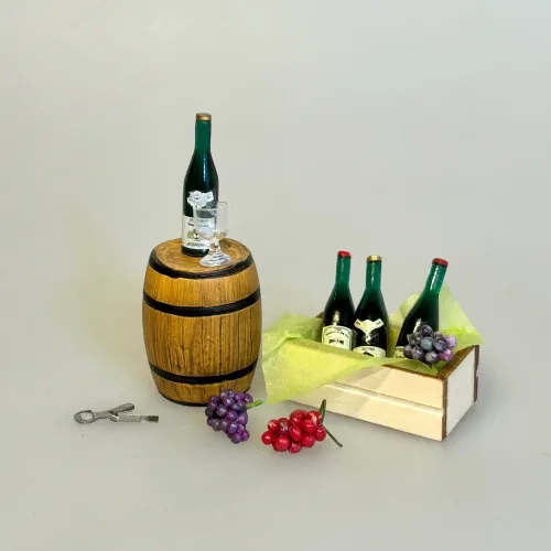 Miniature Tønde Brun, Miniature Kasse med Vindruer, vindruer, Miniature Proptrækker Oplukker & Dåseåbnerdruer, drueklase, vindrueklase, kasse med druer, vin, mini, dukkehus, dukketing, dukkehusting, ting til dukkehuset, sættekasse, sætterkasse, sættekasseting, amagerhylde, købmandsbutik, legemad, grønt, kasse, trækasse, biti, ribe