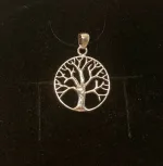 Vikingevedhæng i sølv - Livets træ Yggdrasil stiliseret lille, Vikingevedhæng i sølv - Livets træ Yggdrasil , sølv, ægte, sterling, sterlingsølv, livstræ, livets træ, ask, ygdrasil, yggdrasil, ygdrassil, vikinger, vikingetiden, vikingesmykker, sølvsmykke, vedhæng, sølvvedhæng, træ, museums, museumssmykker, kopi, vikingekopi, kopismykke, original, kraftigt, lækker, kvalitet, ribe, aser, nordisk, mytologi, gammel, tro, guder, asatro,