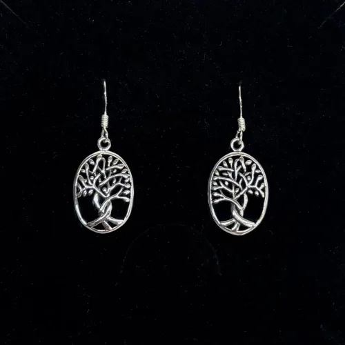 Vikingeøreringe Sølv - Livets Træ Yggdrasil Oval Snoet Stamme, kd, 15891, oval, snoet stamme, tredelt, tre, tallet, magisk, livets, træ, livstræ, livstræet, ask, yggdrasil, ægte, sterling, sølv, vedhæng, symbolik, symbolsk, begyndelse, livet, smukt, poetisk, sølvsmykke, halskæde, vikinger, vikingesmykker, nordisk, mytologi, tro, aser, gamle, guder, fund, kopi, original, feminine, biti, ribe, museumssmykker, udgravninger,