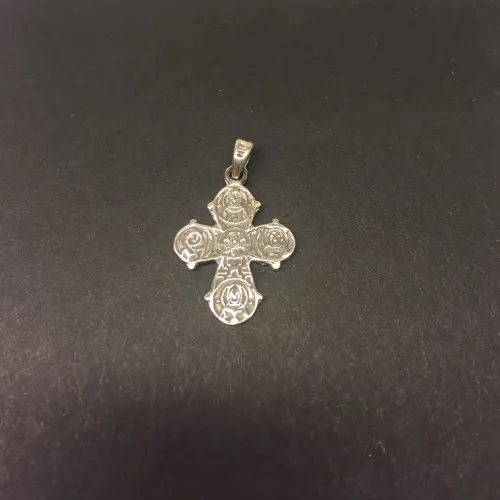 Vedhæng i sølv Dagmarkors apostle mini, Vedhæng i sølv Dagmarkors apostle lille, Vedhæng i sølv Dagmarkors apostle, Vedhæng i sølv - Dobbeltsidet Dagmarkors, dronning dagmar, ribe, vadehavet, biti, museums smykker, kopismykker, vikingekopier, kors, fund, danefæ, kristent kors, sølvkors, sterling sølv, ægte sølv,