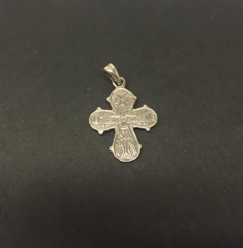 Vedhæng i sølv Dagmarkors apostle mini, Vedhæng i sølv Dagmarkors apostle lille, Vedhæng i sølv Dagmarkors apostle, Vedhæng i sølv - Dobbeltsidet Dagmarkors, dronning dagmar, ribe, vadehavet, biti, museums smykker, kopismykker, vikingekopier, kors, fund, danefæ, kristent kors, sølvkors, sterling sølv, ægte sølv,