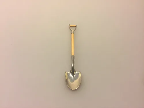 Miniature Spade, Miniature Hækkesaks, hækkeklipper, haven, dukkehave, haveredskaber, ting til, dukkehuset, miniature, bonsai, verden, lege, dukketing, dukkehus, dukkehusting, miniature, miniaturer, sættekasse, amagerhylde, nissebo, nissedør, nissehus, biti, ribe, en spade for en spade