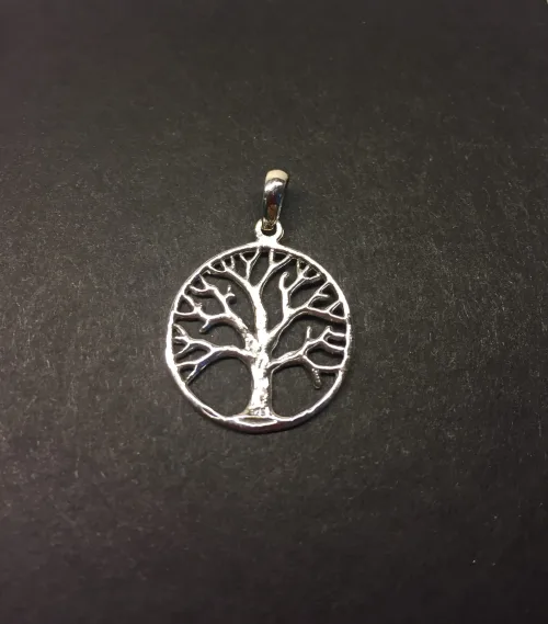 Vikingevedhæng i sølv - Livets træ Yggdrasil stiliseret lille, Vikingevedhæng i sølv - Livets træ Yggdrasil , sølv, ægte, sterling, sterlingsølv, livstræ, livets træ, ask, ygdrasil, yggdrasil, ygdrassil, vikinger, vikingetiden, vikingesmykker, sølvsmykke, vedhæng, sølvvedhæng, træ, museums, museumssmykker, kopi, vikingekopi, kopismykke, original, kraftigt, lækker, kvalitet, ribe, aser, nordisk, mytologi, gammel, tro, guder, asatro,