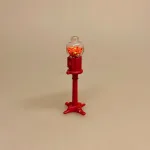 Miniature Tyggegummi Automat på Fod, slik, slik automat, tyggegummiautomat, bobletyggegummi, bublegum, fredagsslik, miniature, miniaturer, dukkehus, til dukkehuset, købmandsbutik, dukketing, dukketilbehør, dukkehustilbehør, 1:12, doll house, sætterkasse, sættekasseting, nisseting, nissetilbehør, nissedør, nissehus, nissebo, juen2019, biti, ribe, slikbutik, cafe,