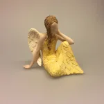 Arora, More than words engel - Allways There, "More than words" Siddende engel Allways There, engel, jeg er der for dig, skytsengel, håb, kærlighed, passer på dig, sygdom, sorg, figur, symbol, gave, støtte, biti, ribe, arora, more than words, uk, engelsk, figurine, håndlavet, særlig, 959