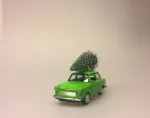 Bil i metal Trabant med juletræ - Æblegrøn, trabant, trabi, trabbi, østtysk, bil, modelbil, gammel, nostalgisk, julebil, driving home for christmas, driving home for xmas, snelandskab, vinterlandskab, sjov, cool, julen 2019, moderne, stilleben, knaldgrøn, juletræ, bil med juletræ, bil med juletræ på taget, med grantræ, bil med grantræ, bil med grantræ på taget, biti, ribe, kvalitet, flot