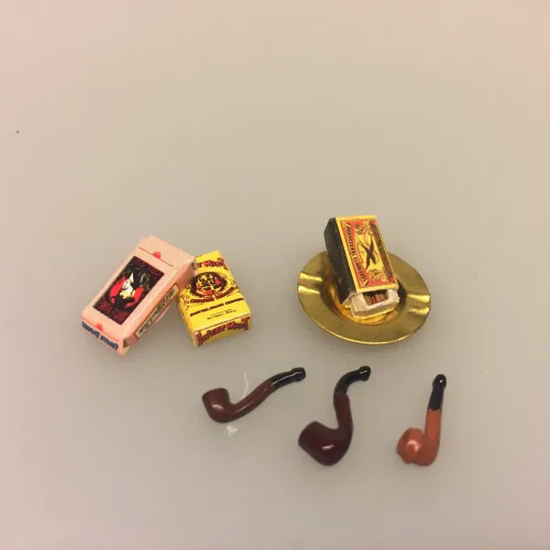 Miniature Piber ,Miniature Tændstikæske, dukkehus, dukkehusting, ting til dukkethuset, miniature, miniaturer, sættekasse, sætterkasse, sættekasseting, nisseting, nissetilbehør, mini, småt, 1:12, jul, nissehuset, nissedør, til nisserne, biti,ribe
