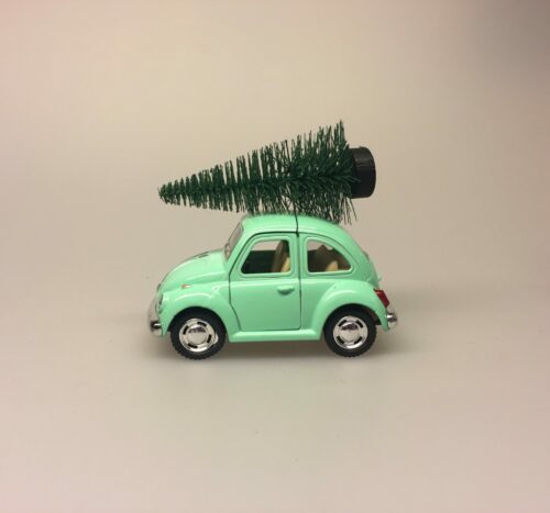 VW Folkevogn Bobble med juletræ lille Pastel grøn,VW Folkevogn Bobble med juletræ lille mintgrøn, vw, folkevogn, bobbel, bobble, folkevognsbobbel, julebil, driving home for christmas, juletræ på taget, juletræ, grantræ, grantræ på taget, bil med juletræ, juletræsbil, juledekoration, julestilleben, bil med grantræ, biti, ribe, pastelfarvet, pastelgrøn, lysegrøn