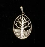 Vikinge vedhæng sølv - Livets træ Yggdrasil stor oval ,Vikinge vedhæng sølv - Livets træ Yggdrasil lille oval, Vikinge Vedhæng sølv - Livets træ Yggdrasil, vikingesmykker, vikingsmykker, livstræet, ask, ygdrasil, yggdrassil, asatro, sølvvedhæng, sølvsmykke, kædevedhæng, freja, nordisk mytologi, asgård, udgård, midgård, museumssmykker, museums smykker, kopi smykker, fund, kopier af fund, ribe, biti,