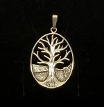 Vikinge vedhæng sølv - Livets træ Yggdrasil stor oval ,Vikinge vedhæng sølv - Livets træ Yggdrasil lille oval, Vikinge Vedhæng sølv - Livets træ Yggdrasil, vikingesmykker, vikingsmykker, livstræet, ask, ygdrasil, yggdrassil, asatro, sølvvedhæng, sølvsmykke, kædevedhæng, freja, nordisk mytologi, asgård, udgård, midgård, museumssmykker, museums smykker, kopi smykker, fund, kopier af fund, ribe, biti,