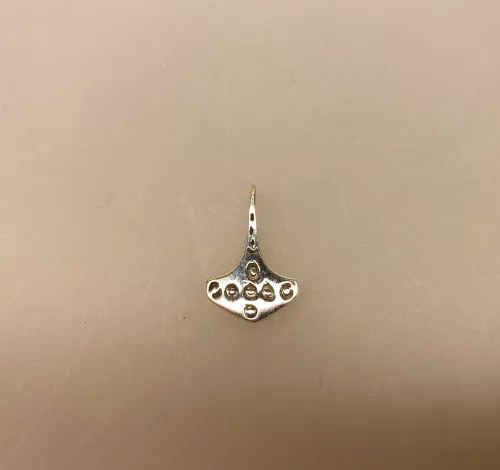 Vikinge vedhæng i sølv enkel Thorshammer, Vikingevedhæng i sølv- Thorshammer tosidet med runer,Vikinge vedhæng i sølv lille Thorshammer evighed, infinity, evighed, uendelig, magisk 3, vikinger, vikingesmykker, thorshammer, mjølner, thor, hammer, sølv, ægte, original, lille, chunky, lækker, smuk, feminin, til børn, dåbsgave, barnedåb, dreng, dåbssmykke, museums, museumssmykker, kopi, kopismykker, gamle, guder, gammel, tro, aserne, odin, biti, ribe, fund, vikingetiden, oldtids,