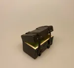 Miniature Kuffert brun læder, læderkuffert, kuffert, rejse, rejsegavekort, rejse i gave, old school, feriemood, dukkehus, ting til dukkehuset, miniature, miniaturer, 1:12, dukkehusting, dukkehustilbehør, ribe, biti,