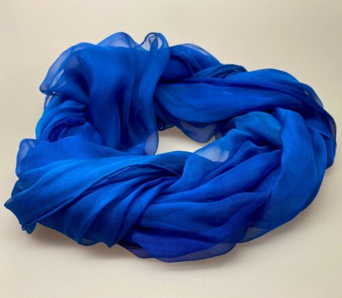 Silkechiffon 1163 XL - Coboltblå/kongeblå, stort, kongeblå, kongeblåt, royal blå, nivea blå, cobolt, cobolt blå, kobolt blå, silke, ren silke, silketørklæde, tørklæde, stola, sjal, fest, festtøj, tilbehør, elegant, eksklusivt, blå toner, smukt, biti, ribe, kor