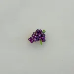 Miniature Vindrueklase blå vindruer , vindruer, drueklase, vindrueklase, vin, rødvin, miniature, miniaturer, dukkehus, dukkemad, frugt, mini frugter, dukkehustilbehør, dukkehusting, dukkehusmad, sangskjuler, vinbonde, vin entusiast, vinkyber, biti, ribe, gave ide, symbolsk, gavekort, ost, ostebord, pic nic, skovtur, tapas, tapaz, symbolsk, gave, sjov, gavekort