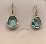 Sølv Ørenringe med Oval facetslebet - Blå Topas, orbit, elipse, oval, organisk, diamantslebet, facetslebet, topa, topaz, ægte, sterling, sølv, ørehængere, øreringe, lyseblå, blå sten, babyblå, aquamarin, akvamarin, pastelfarvede, hængende, hængeøreringe, ørenringe, hængere, elegante, galla, smukke, fest, smykker, tilbehør, biti, ribe, billige, kvalitet, maanesten, stine a, brands, dansk, design, sommer, 2020