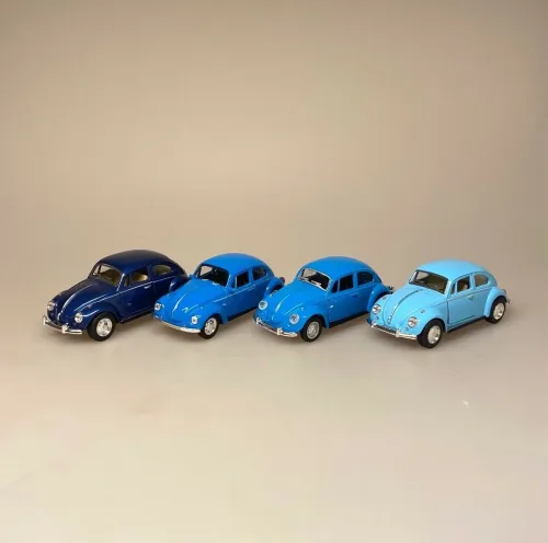 VW Folkevogn Bobbel Classic - Blå, Bil metal VW - Folkevogn Bobbel - Classic Blå, volkswagen, VW, folkevogn, nedgroet negl, asfaltboble, asfaltbobbel, klassisk, folkevogn, folkevognsbobbel, folkevognsboble, bobbel, bobble, boble, blå, klar blå, modelbil, model, kopi, samlere, biti, ribe
