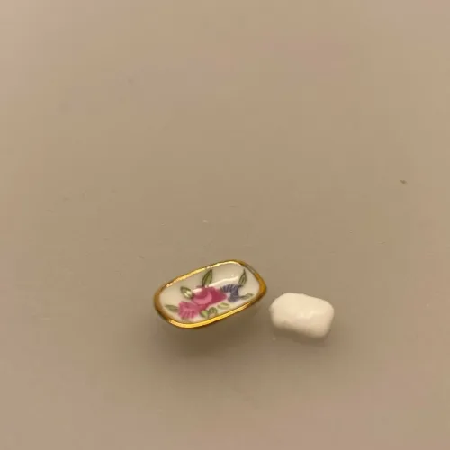 Miniature Sæbeskål med sæbe, håndvask, håndhygiejne, hygiejne,miniaturer, dukkehus, lillebitte, billigt, håndsprit,