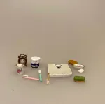 Miniature Badevægt, vægt, personvægt, dukkehus, dukkehusstørrelse, dukkehustilbehør, ting til, dukkehuset, dukkehusmøbler,Miniature Tandbørste