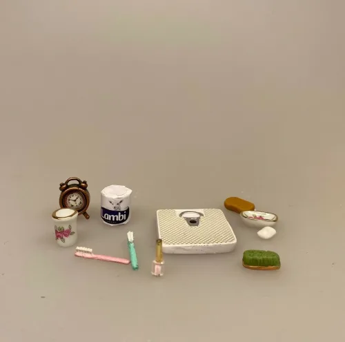 Miniature Badevægt, vægt, personvægt, dukkehus, dukkehusstørrelse, dukkehustilbehør, ting til, dukkehuset, dukkehusmøbler,Miniature Tandbørste