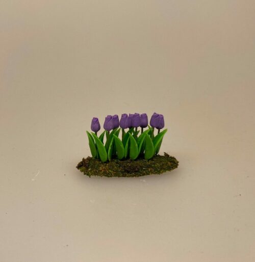 Miniature Bed med Tulipaner blå, forårsblomster, forårsbed, tulipanbed, biti, ribe, gartner, planteskole, have, havearbejde, biti, ribe