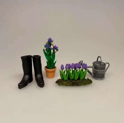 Miniature Bed med Tulipaner blå, forårsblomster, forårsbed, tulipanbed, biti, ribe, gartner, planteskole, have, havearbejde, biti, ribe