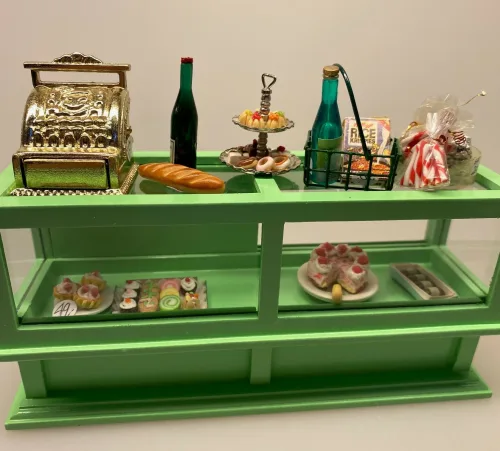 Miniature Lang Disk lysegrøn, butiksdisk, dukkehus, dukkehusting, dukkehusbutik, miniaturer, skala 1.12, legetøj, dukkebutik