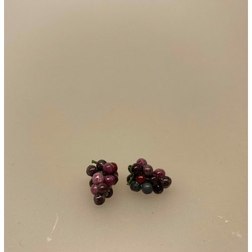 Miniature Vindrueklase blå vindruer , vindruer, drueklase, vindrueklase, vin, rødvin, miniature, miniaturer, dukkehus, dukkemad, frugt, mini frugter, dukkehustilbehør, dukkehusting, dukkehusmad, sangskjuler, vinbonde, vin entusiast, vinkyber, biti, ribe, gave ide, symbolsk, gavekort