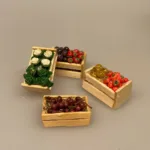 Miniature Kasse med Blommer & Jordbær,Miniature Kasse med kartofler, miniature, miniaturer, dukkehus, dukkehusting, sættekasse, sætterkasse, grøntsager, grønthandler, mini, kartofler, biti, ribe, tilbehør,