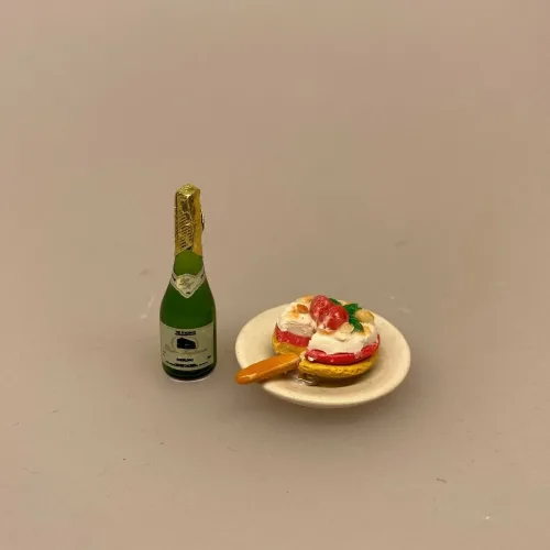 Miniature Lagkage Chokolade, Miniature Lagkage fersken og vafler, lagkage, dukkemad, legemad, mini kager, dukkehusmad, dukkehusting, dukkehustilbehør, miniatyre, miniaturer, sættekasser, sætterkasse, ting til, dekoration, barbie, 1:12,