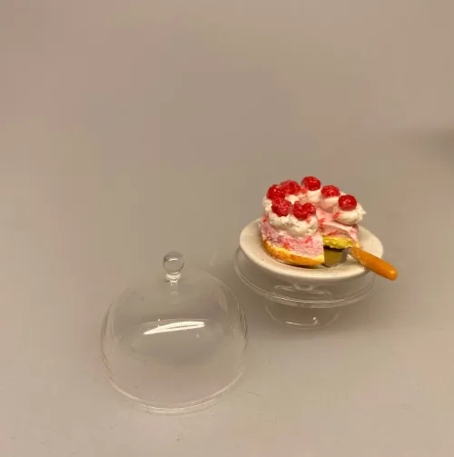 Miniature Lagkage med jordbærskum og flødetoppe , Miniature Kage med flødeskum bær