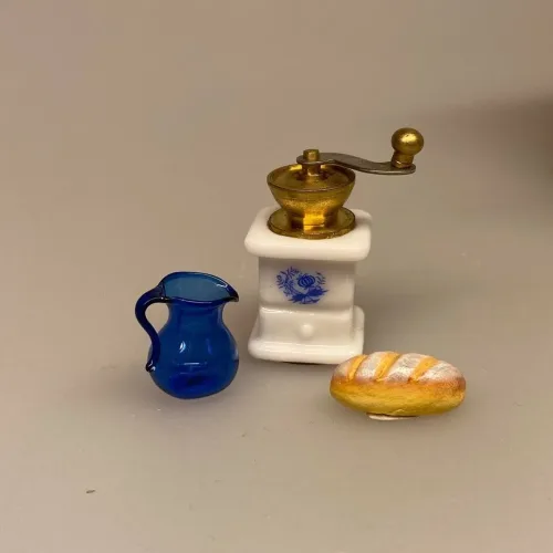 Miniature Blå Glaskande, mundblæst, glas, miniature, dukkehuset, Miniature Porcelæn Kaffemølle