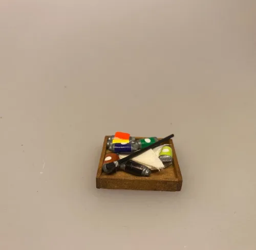 Miniature Trækasse med malertuber, oliemaling, akrylmaling, maler, kunstmaler, kunstner, artikler, hobby, maling, mini, krea, kreativ,