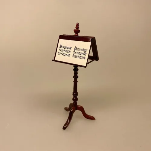 Miniature Nodestativ Firkantet, musik, musiker, sanger, udøver, dukkehus, dukkehusting, dukkehustilbehør, gavekort, pengegave, symbolsk, koncert, koncertbilletter, instrument, orkestra, konservatorie, musikkonservatoriet