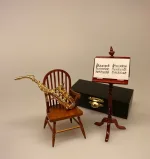 musik, Miniature Messing Blæseinstrument Saxofon, sax, saxofonmusik, jazz, mini, miniature, instrumenter, musikinstrumenter, instrument, musiker, gave, symbolsk, færdiguddannet, konservatorie, musikkonservatorie, jam, saxofonist, dukkehus, miniaturer, dukkehusting, dukkehustilbehør