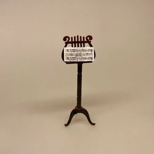 Miniature Nodestativ harpeformet, Miniature Nodestativ, musik, musiker, sanger, udøver, dukkehus, dukkehusting, dukkehustilbehør, gavekort, pengegave, symbolsk, koncert, koncertbilletter, instrument, orkestra, konservatorie, musikkonservatoriet