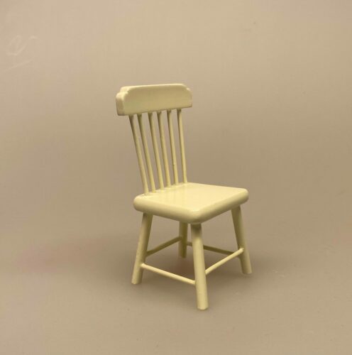 Miniature Pindestol cremefarvet , stol køkkenstol spisebordsstol, dukkestol, dukkehusmøbler, dukkemøbler, dukkehus, dukkehusting, biti, ribe