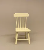 Miniature Pindestol cremefarvet , stol køkkenstol spisebordsstol, dukkestol, dukkehusmøbler, dukkemøbler, dukkehus, dukkehusting, biti, ribe