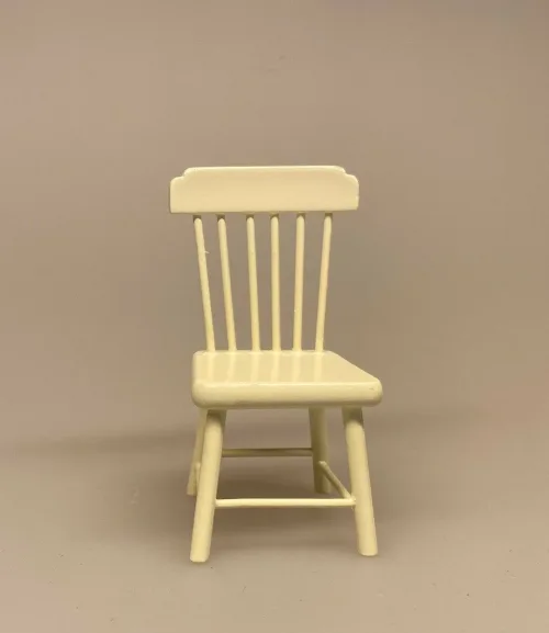 Miniature Pindestol cremefarvet , stol køkkenstol spisebordsstol, dukkestol, dukkehusmøbler, dukkemøbler, dukkehus, dukkehusting, biti, ribe