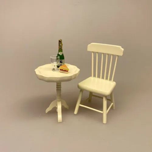 Miniature Lille Rundt Bord Creme, Miniature Pindestol cremefarvet , stol køkkenstol spisebordsstol, dukkestol, dukkehusmøbler, dukkemøbler, dukkehus, dukkehusting, biti, ribe, Miniature Lille rundt cremefarvet bord, cafébord, sidebord