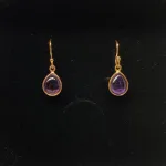 Forgyldte Ørenringe med glatte dråber - Ametyst , lilla, øreringe, ørehængere, ørenringe, kroge, smykker, ægte, sten, ædelsten, guld, forgyldt, guldbelagt, dråber, dråbeformede, biti, ribe, susanne friis bjørner, stine a, maanesten