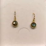 Forgyldte Ørenringe med runde facetsten - Labradorit, opaliserende, iriserende, månesten, ørehængere, øreringe, ørenringe, med sten, runde, facetterede, facetslebne, facetslebet, biti, ribe, maanesten, stine a, susanne friis bjørner, sfb