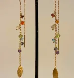 Forgyldte Ørekæder med ægte sten Regnbue, sfbcph, susanne friis bjørner, maanesten, stine a, ørekæder, kæder, kædeøreringe, øreringe, ørehængere, guldkæder, guld øreringe, ædelsten, ædle sten, halvædelsten, mineraler, regnbue, regnbuefarvet, smukke, tilbud, flotte, lange, lette, elegante, móderne, nye, nyheder, spring 2020, summer 2020, sommer 2020, biti, ribe, danske, brands
