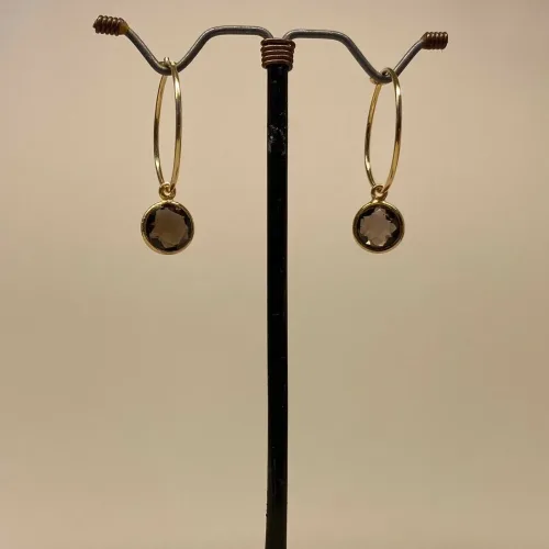 Guld Øreringe med små runde facetsten - Røgkvarts , hoops, guld hoops, guldhoops, forgyldte, guldbelagte, guldbelagt sølv, forgyldte sølv, forgyldt sterling sølv, med sten, røg topas, røg kvarts, røgkvarts, røg topaz, facetslebne, facetsten, ægte, runde ringe, øreringe, ørenringe, biti, ribe, Susanne friis bjørner, Enamel, Stine A, Maanesten, billige, brune,