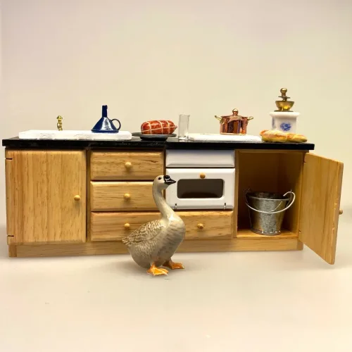 Miniature Køkken med Vask og Ovn, dukkehuskøkken, køkken, til dukkehuset, dukkehus, dukkehustilbehør, dukkehusmøbler, køkkenmodul, dukkekøkken, ting til dukkehus, ting til dukkehuset, nisse køkken, birgitte frigast nisser, nissetilbehør, nissebo, nissedør, biti, ribe, miniature, miniaturer, dollhouse, puppenstuben, møbler til dukkehus,