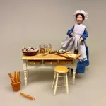 Miniature Bagette, flute, flutes, fransk, picnic, dukkehus, dukkehuset, dukkehusmad, brød, miniaturebrød, bagværk, bager, bagedyst, brødbager, dukkehustilbehør, dukkehusting, nisser, nissedør, nissebo, ting til dukkehuset, ting til nisser, Biti, ribe, dukketing, miniature, miniaturemad,